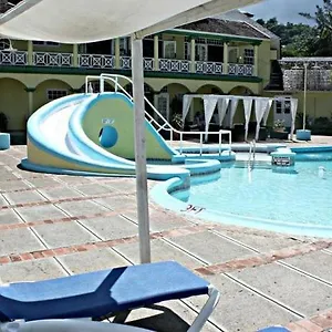 Private 2 Bedroom Beachfront Penthouse Ocho Rios, Jamaica , Ocho Rios Jamaica