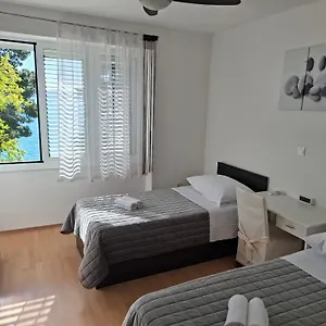  Apartment Barka